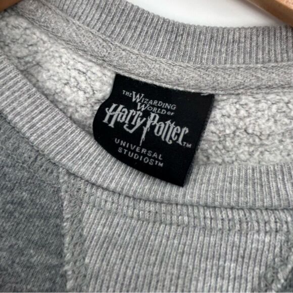 Harry Potter Universal Studios Gryffindor Grey Gold Pullover Sweatshirt xsmall - Picture 6 of 7